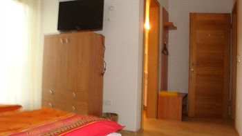 Guesthouse Mesec Zaplana