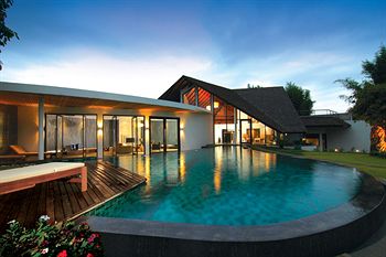 Azaya Villas