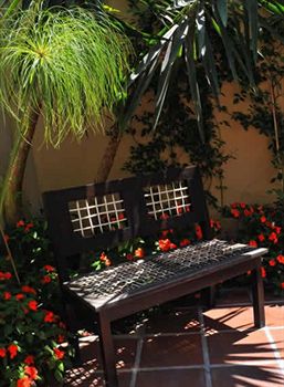 Tayka Hotel