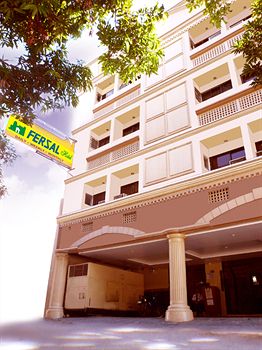 FERSAL Hotel - Annapolis, Cubao