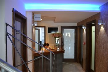Pebbles Boutique Aparthotel