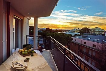 D-Place Aparthotel & Suite