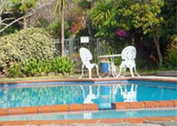 Colonial House Motel