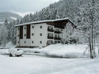 Hotel Alpenhaus Evianquelle