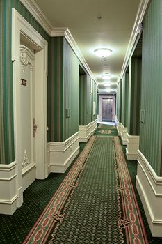 Nobilis Hotel