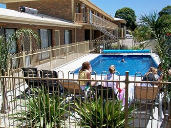 Allambi Holiday Apartments