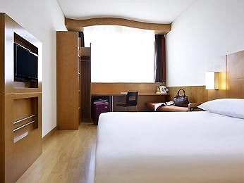 ibis Abu Dhabi Gate