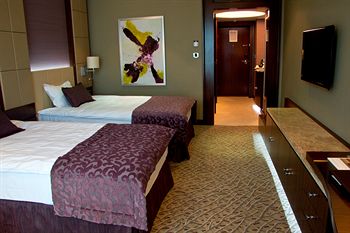 Kharkiv Palace Premier Hotel
