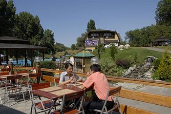 Saraichik Hotel