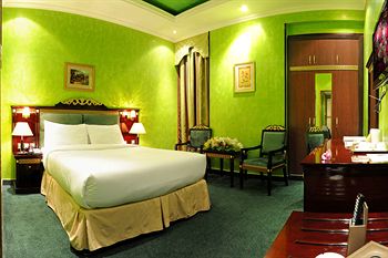 Comfort Inn Emirates Hotel