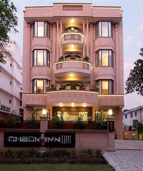 Check Inn Hotel