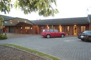 Champers Motor Lodge