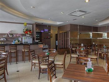 Country Hotel