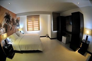 Hotel Puerta de San Antonio