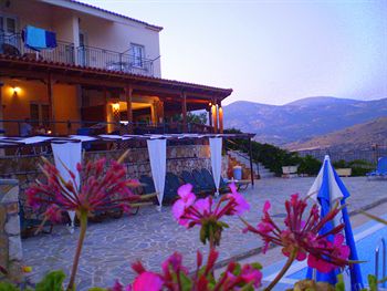 Lefteris Village