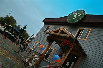 Alaska Backpackers Inn