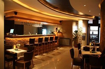 Petrus Hotel