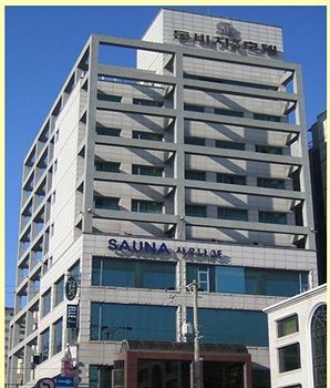 Dawn Beach Hotel