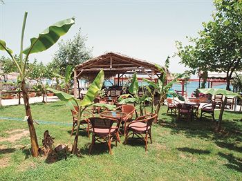 Niriides Apartments