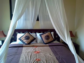 Tanjung Lima Seminyak Villas