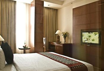 Hanoi Elegance Happy