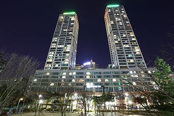 Brownsweet Serviced Residence