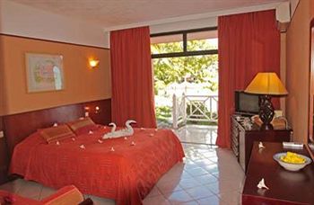 Mont Choisy Coral Azur Beach Resort