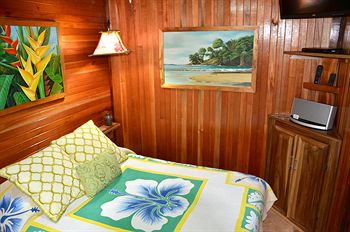 Physis Caribbean Bed & Breakfast hotel