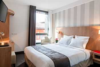 HÃ´tel Le PÃ¨re LÃ©on