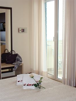 Daniel's Hotel