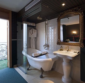 Eden Boutique Hotel