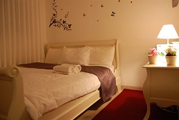 Central Hotel