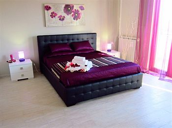 Sleep and Fly Rome Airport Bed and Breakfast