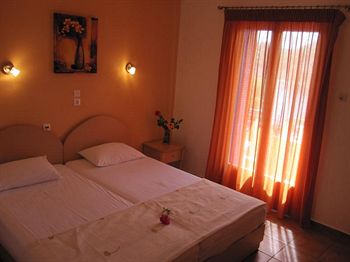 Kavos Hotel