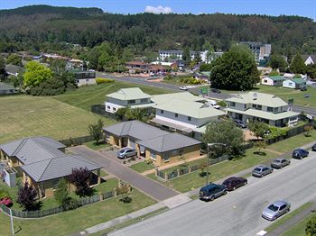 Birchwood Spa Motel