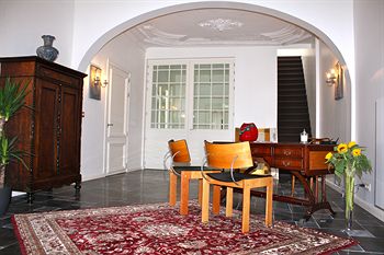 The Townhouse Bed & Breakfast