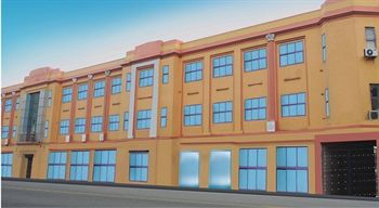 Everest Hotel