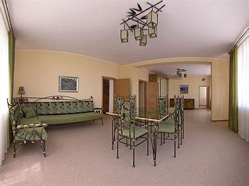 Villa Maria
