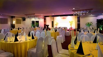 Best Western Wana Riverside Hotel