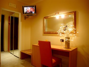 Koko Hotel & Residence