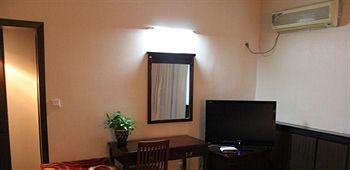 Urumqi Light Hotel