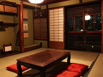 Guest house Rakuza