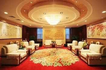 Qingzhou Shenghong Holiday Inn