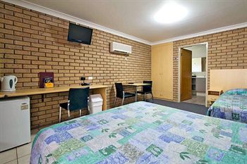 Sunray Motor Inn
