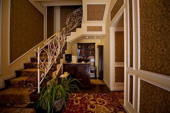 Anagennisis Hotel