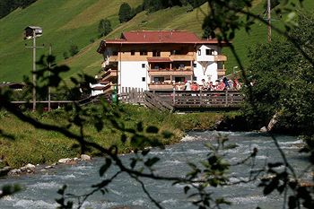 Hotel Tuxertal