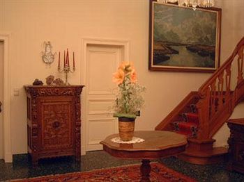 Fine Fleur Bed & Breakfast