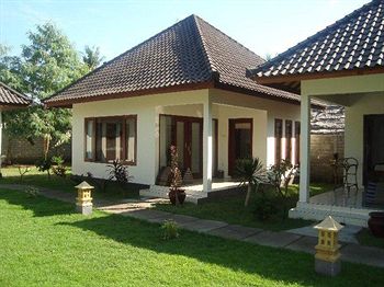 Rumah Kalua Villa