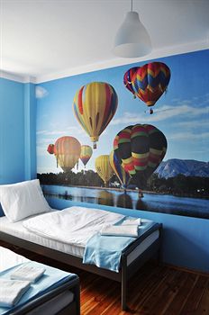 Explorer Hostel