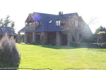 Stonehaven Vineyard Homestay